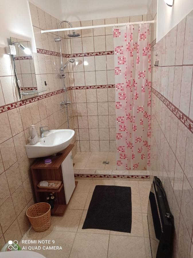 Borina Vendeghaz Villa Satoraljaujhely Luaran gambar
